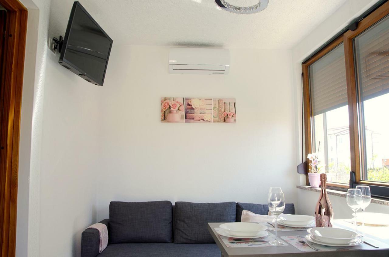 Apartment Kris ウマグ エクステリア 写真